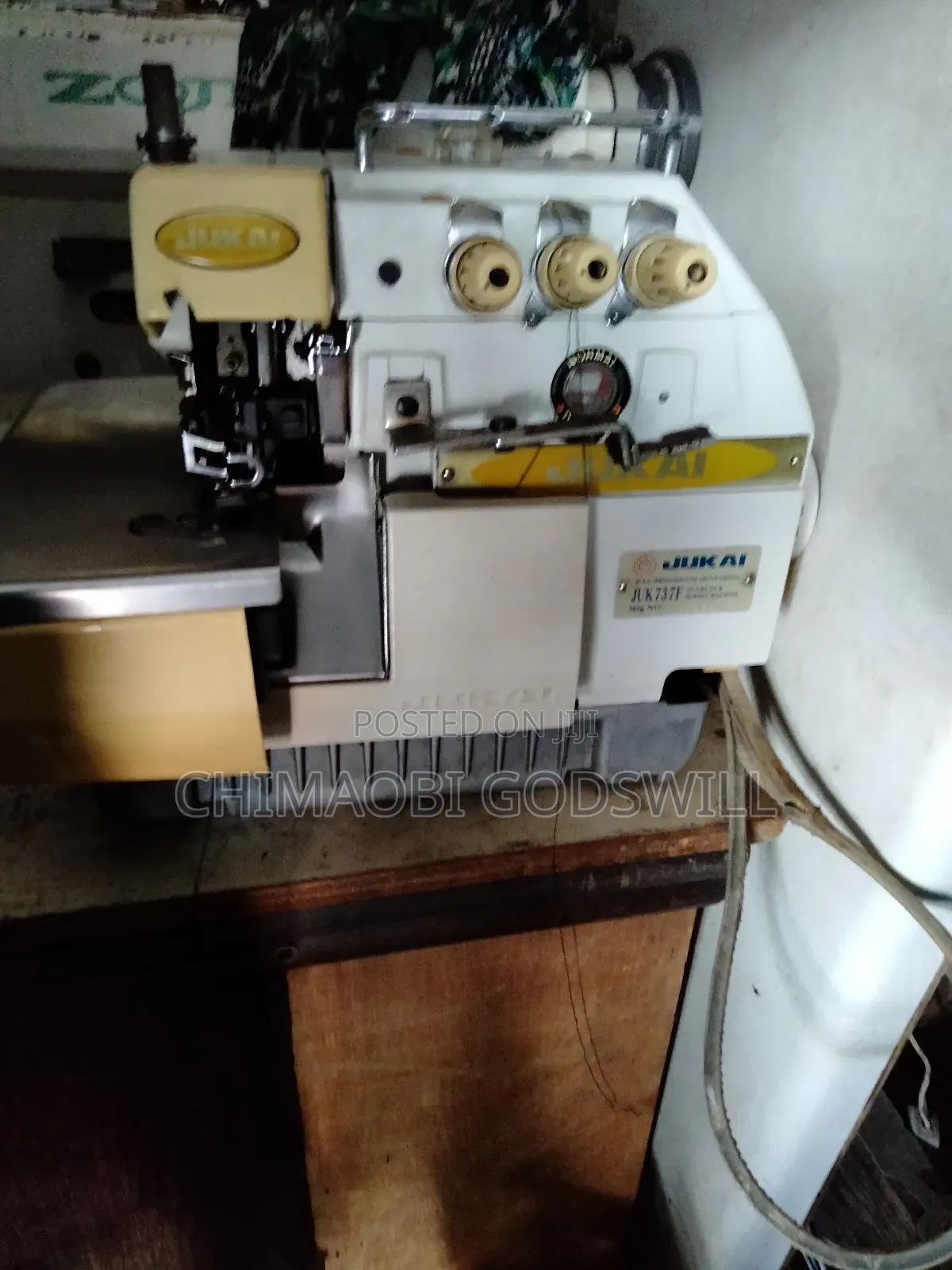 Industrial Three Thread Tokunbo Weaving Machine