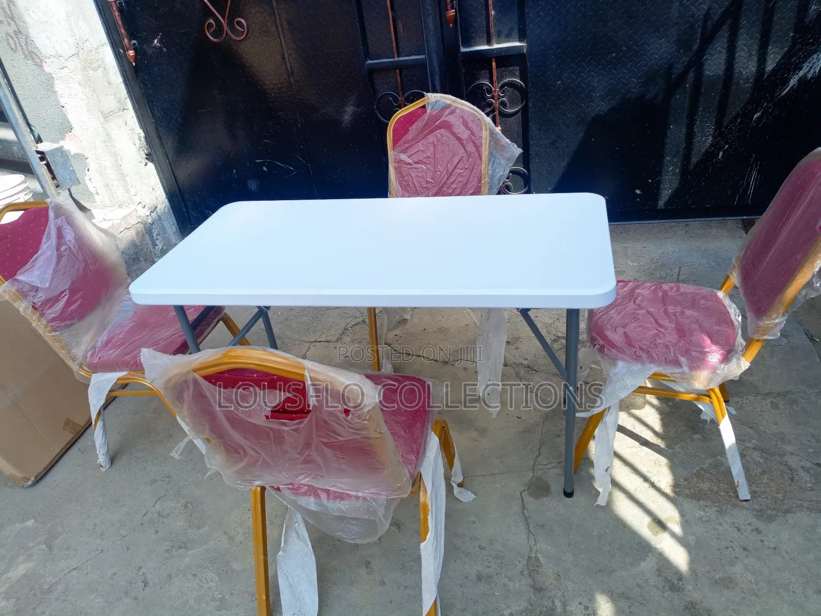 Your Quality 4ft Plastic Foldable Table With Iron Leg