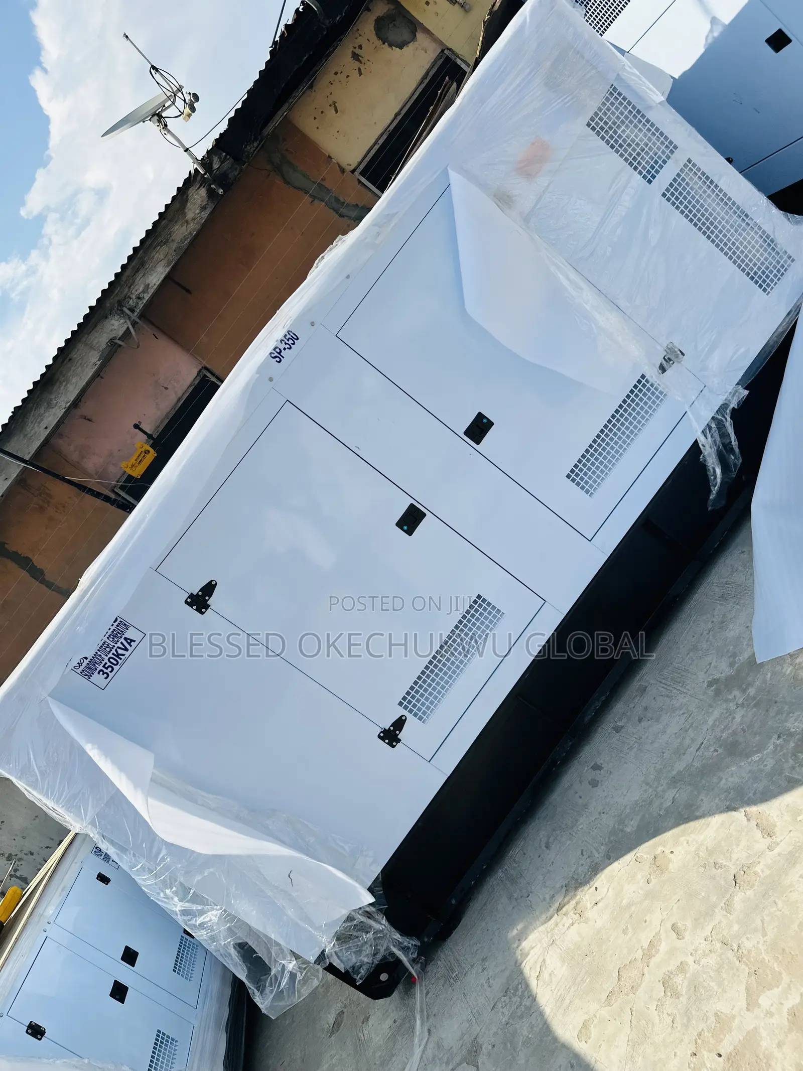 350kva Perkins Soundproof Generator England 100%Copper Coil