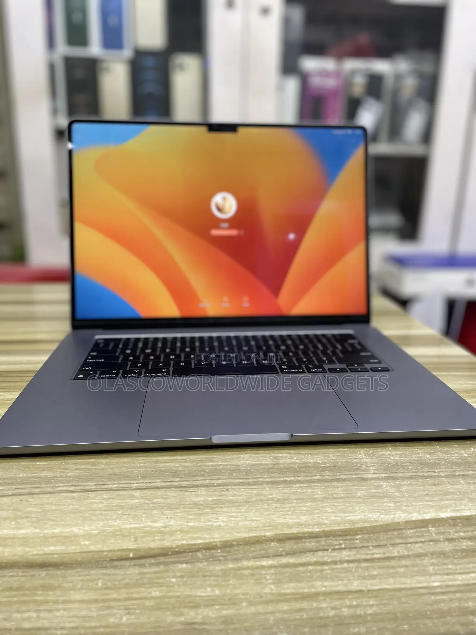 Laptop Apple MacBook Air 2023 M2 8GB Apple M2 SSD 256GB