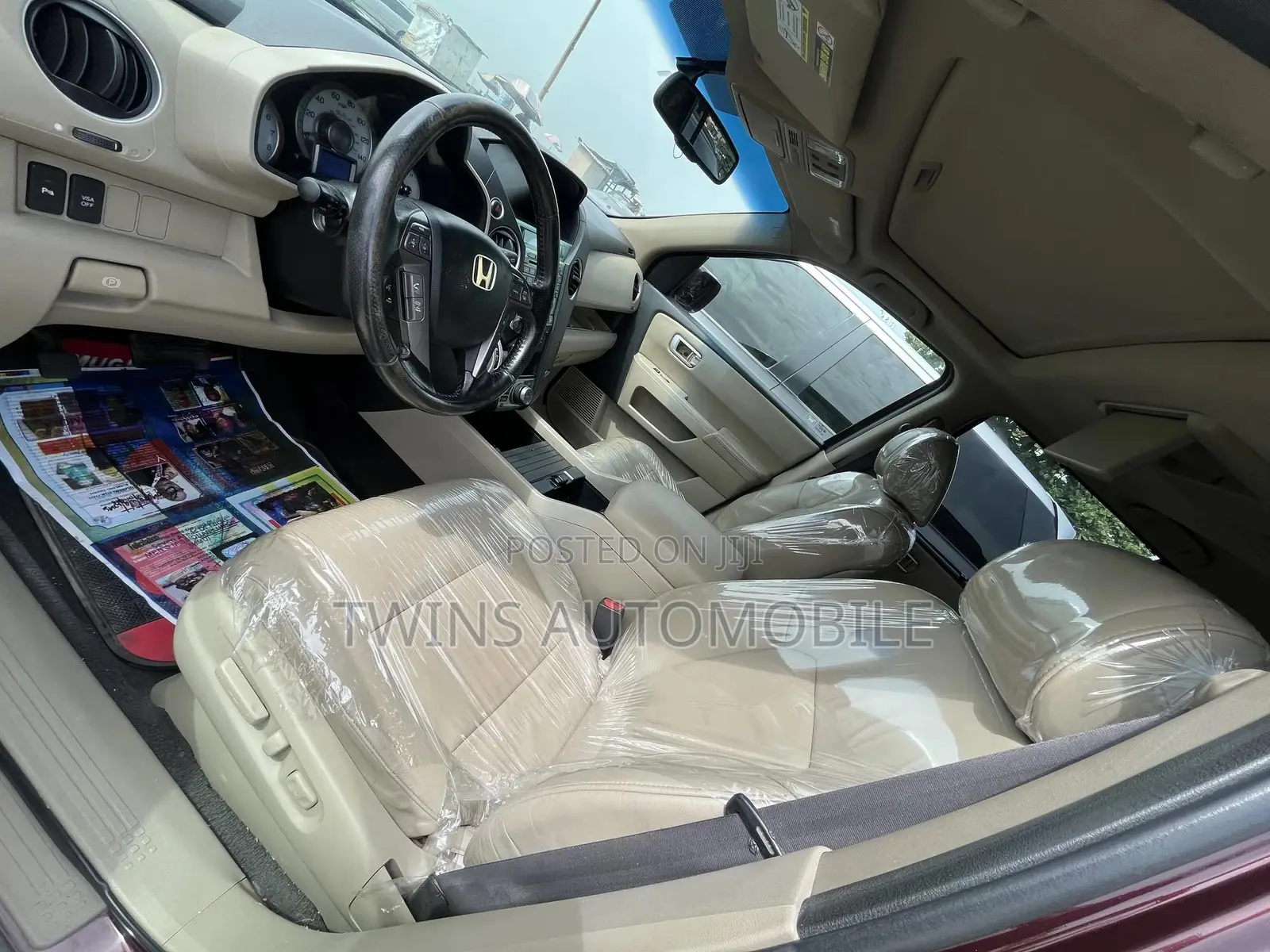 Honda Pilot Touring w/RES/Navi 4WD (3.5L 6cyl 5A) 2011 Burgundy