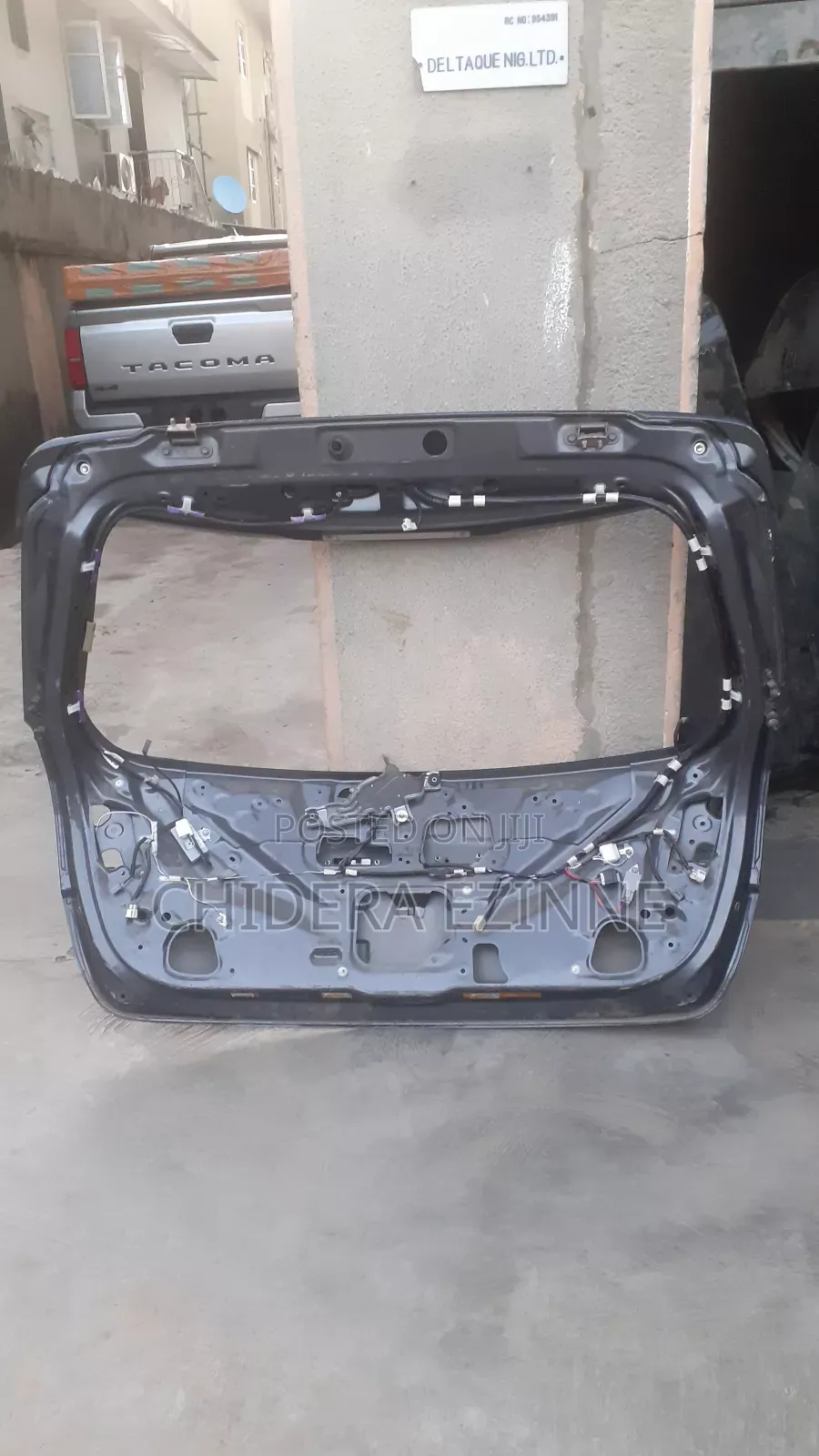 Toyota Venza 2010 to 2015 Model Empty Boot Manual