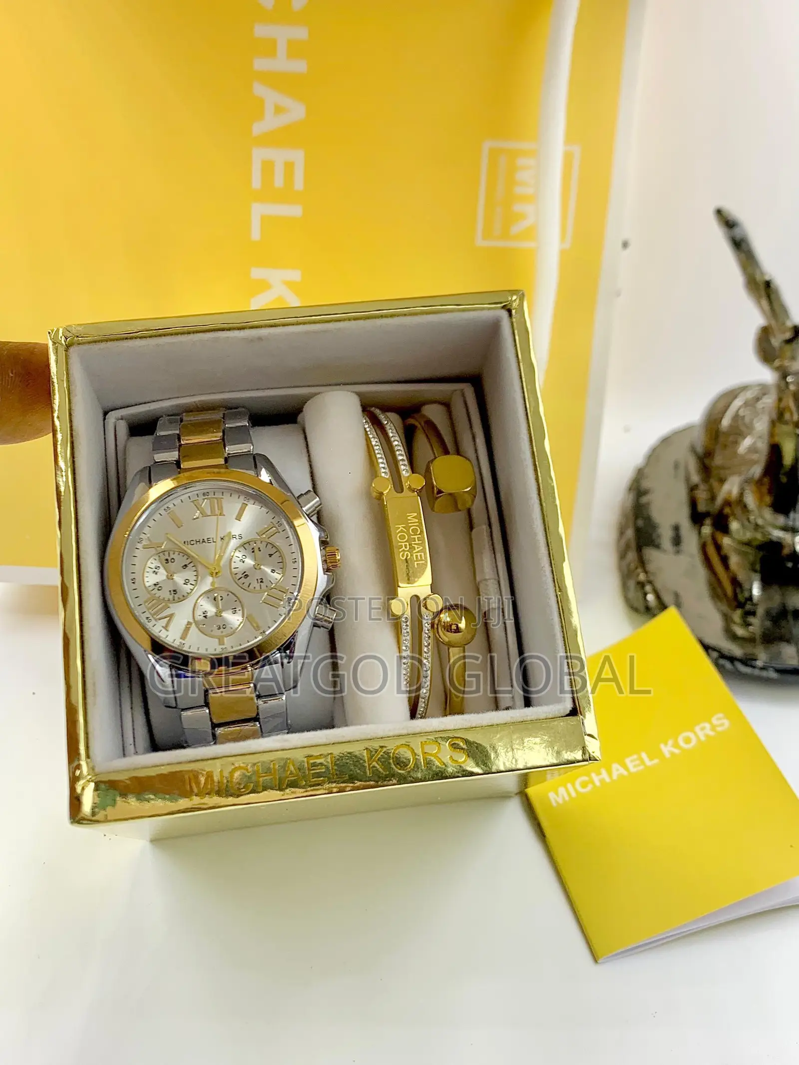 Michael Kors Ladies Wristwatch and Bracelet Set