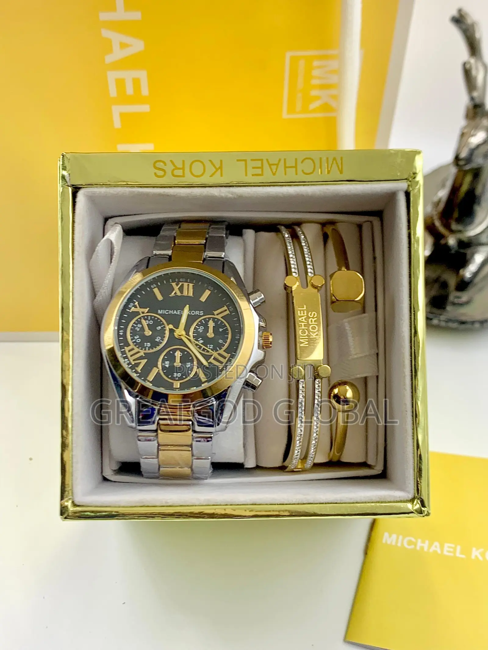 Michael Kors Ladies Wristwatch and Bracelet Set