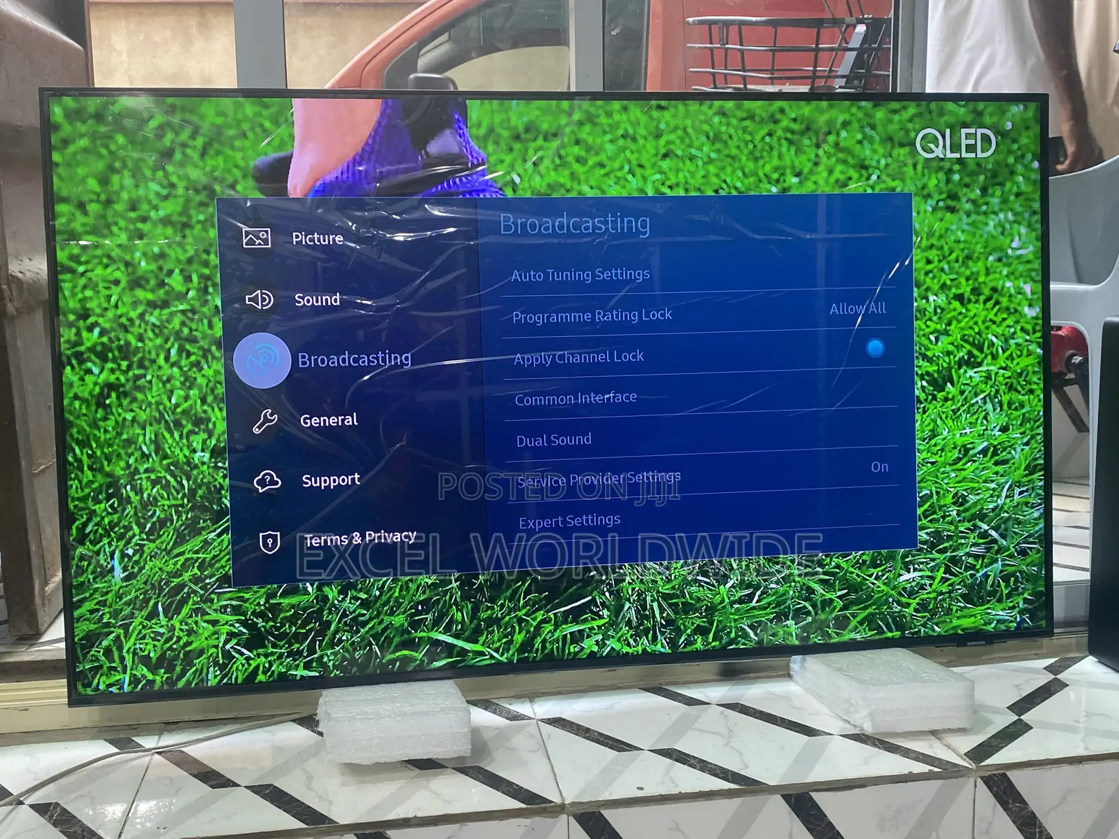50”Samsung High Picture Quality Qled Smart Tv ,Dual Led