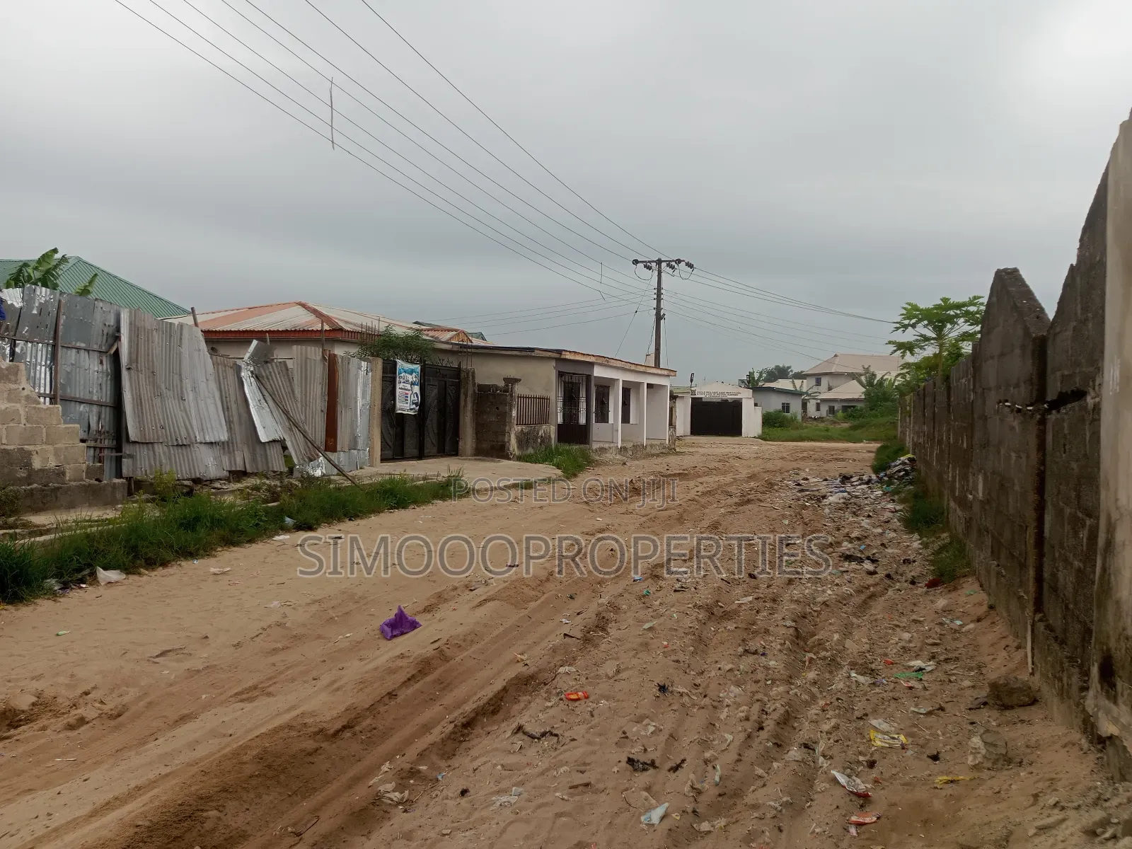 3units of 2beds and 1unit of Room and Parlor for Sale