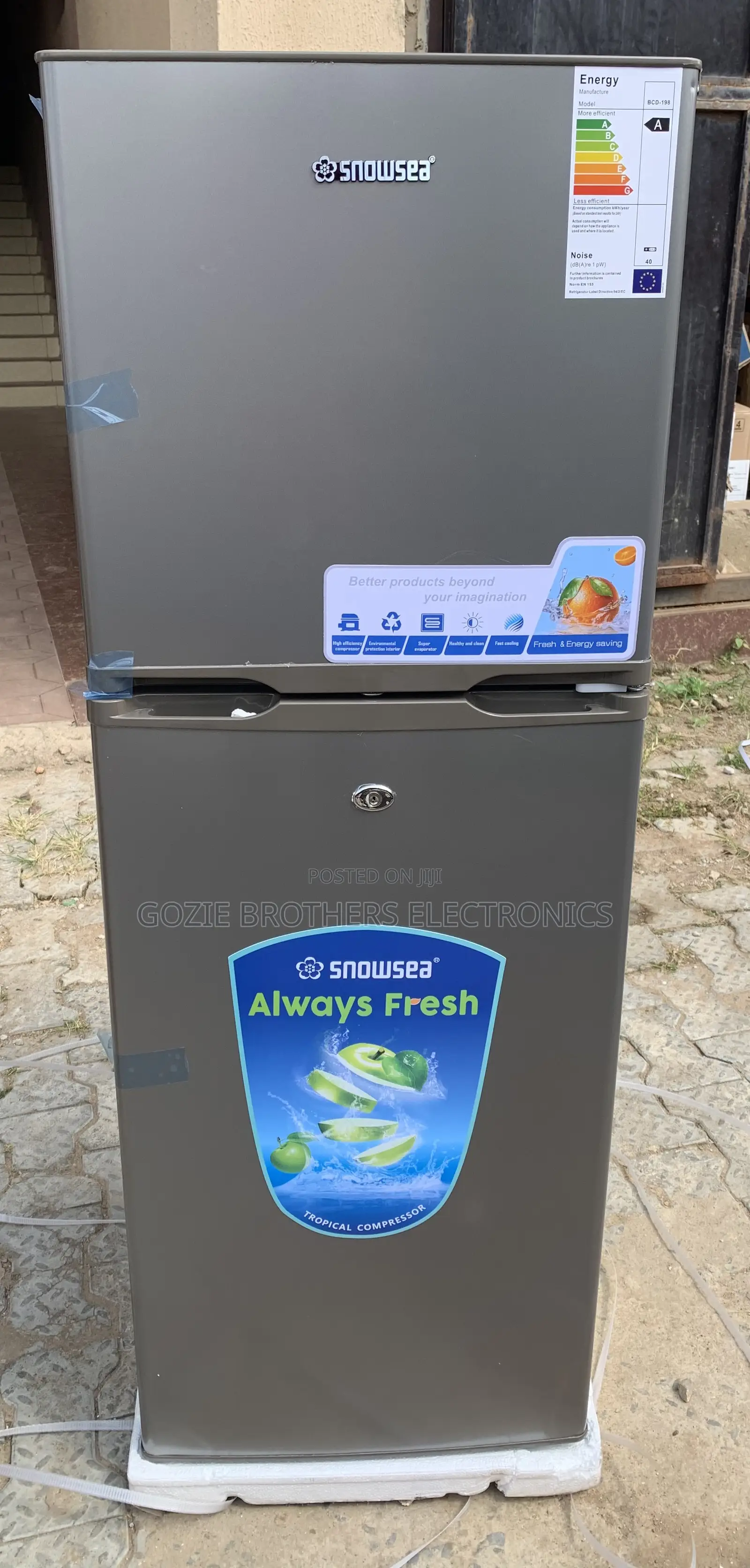 Snowsea Double Standing Refrigerator 170 Liters