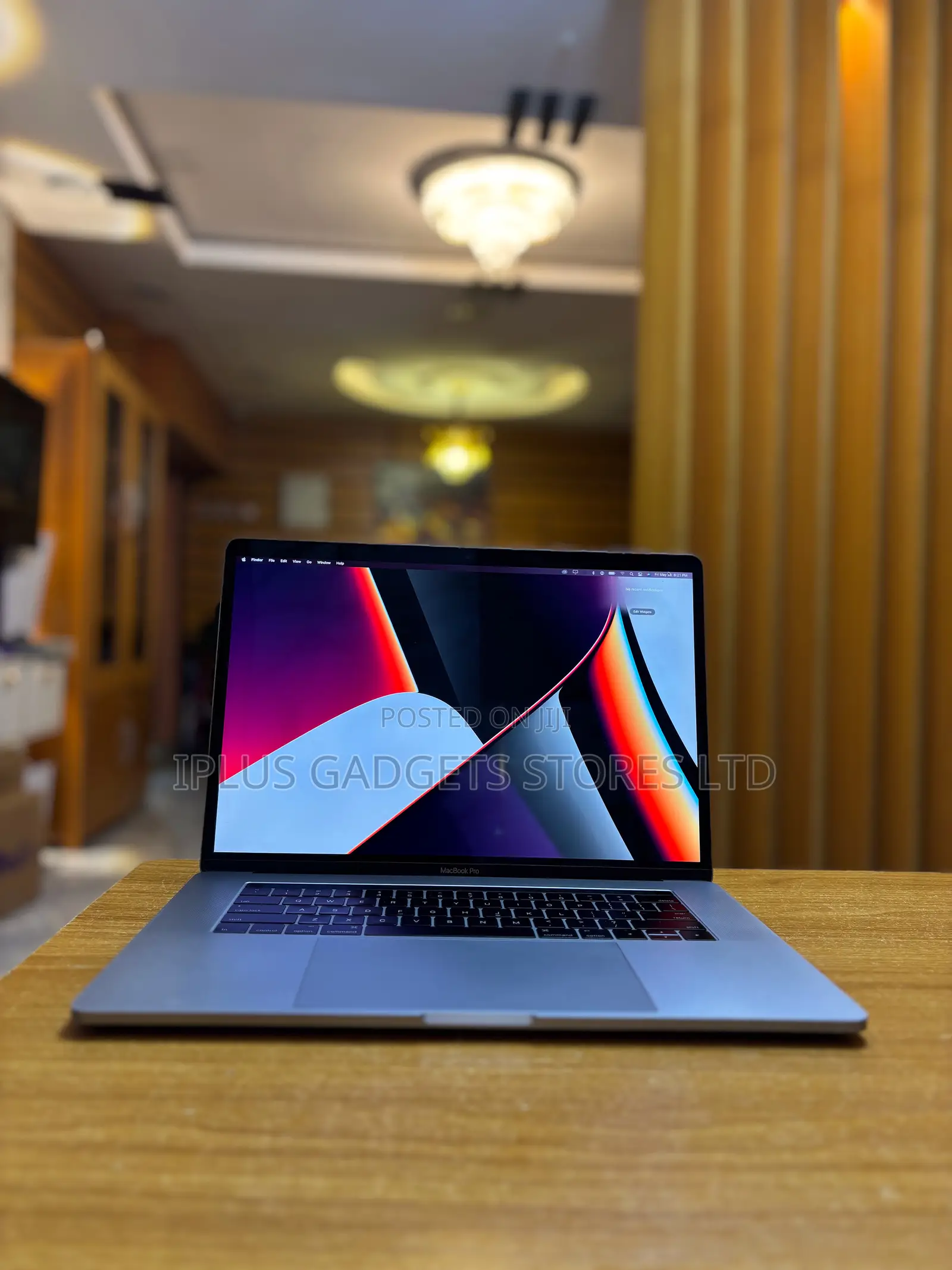 Laptop Apple MacBook Pro 2016 16GB Intel Core I7 SSD 512GB