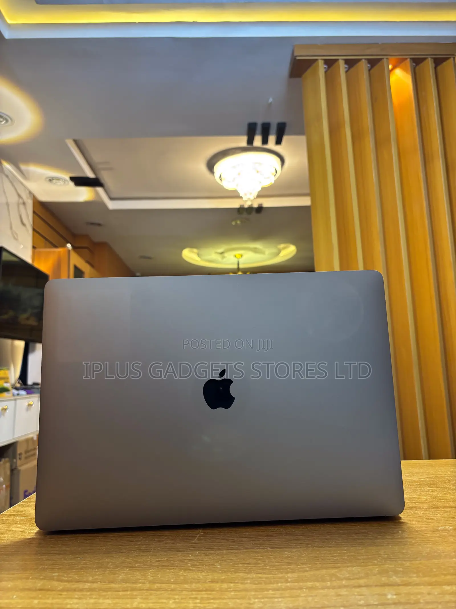 Laptop Apple MacBook Pro 2016 16GB Intel Core I7 SSD 512GB
