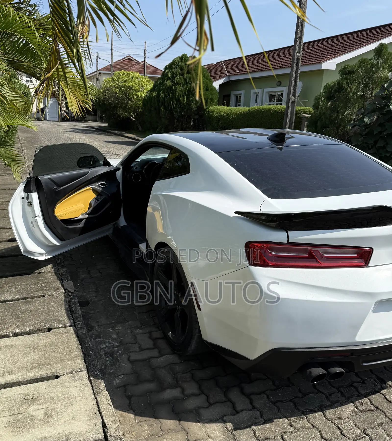 Chevrolet Camaro 2017 White