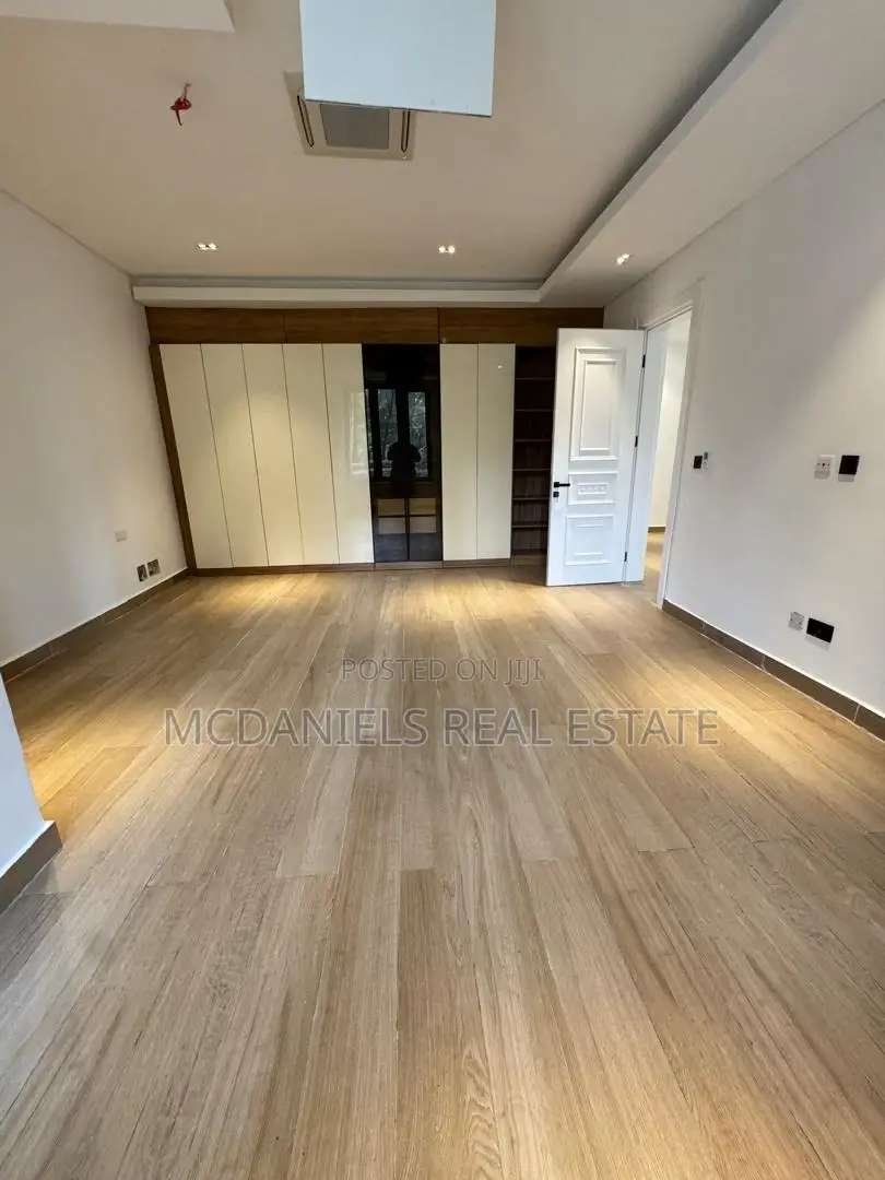 3bdrm Apartment in Banana Island for sale