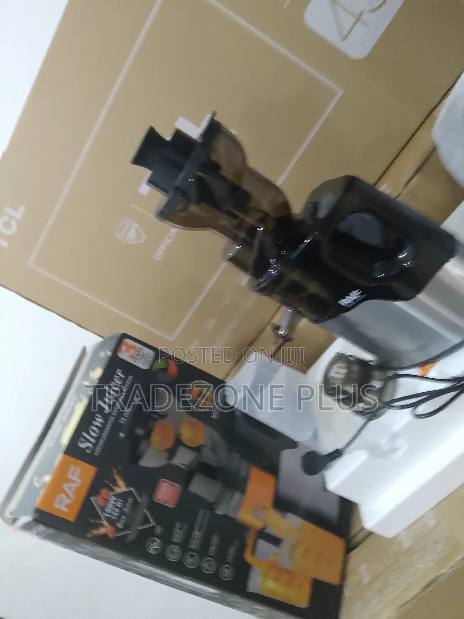 Raf Kitchen Press Slow Juicer 150w R2857