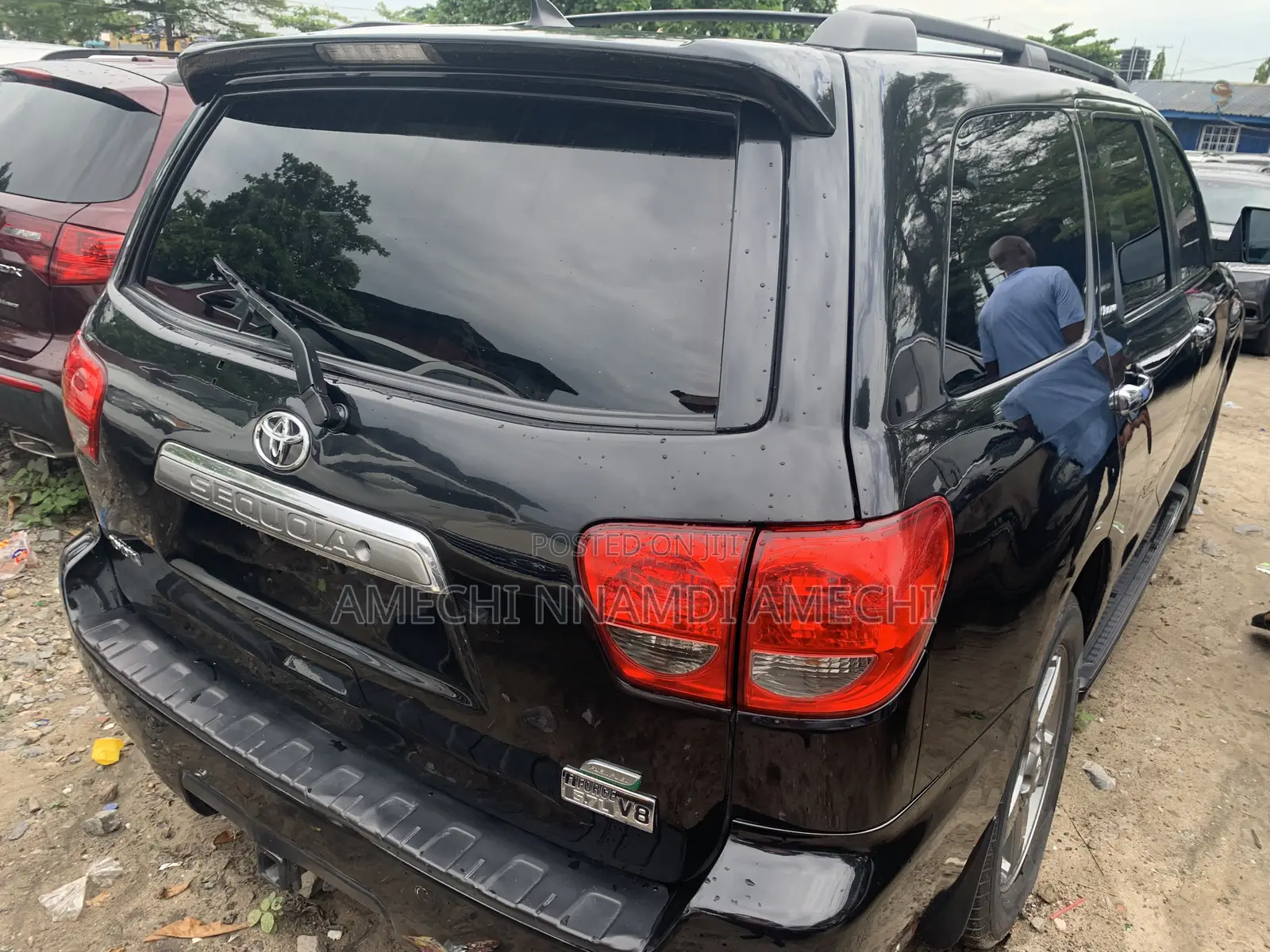 Toyota Sequoia Platinum 4dr SUV (5.7L 8cyl 6A) 2013 Black