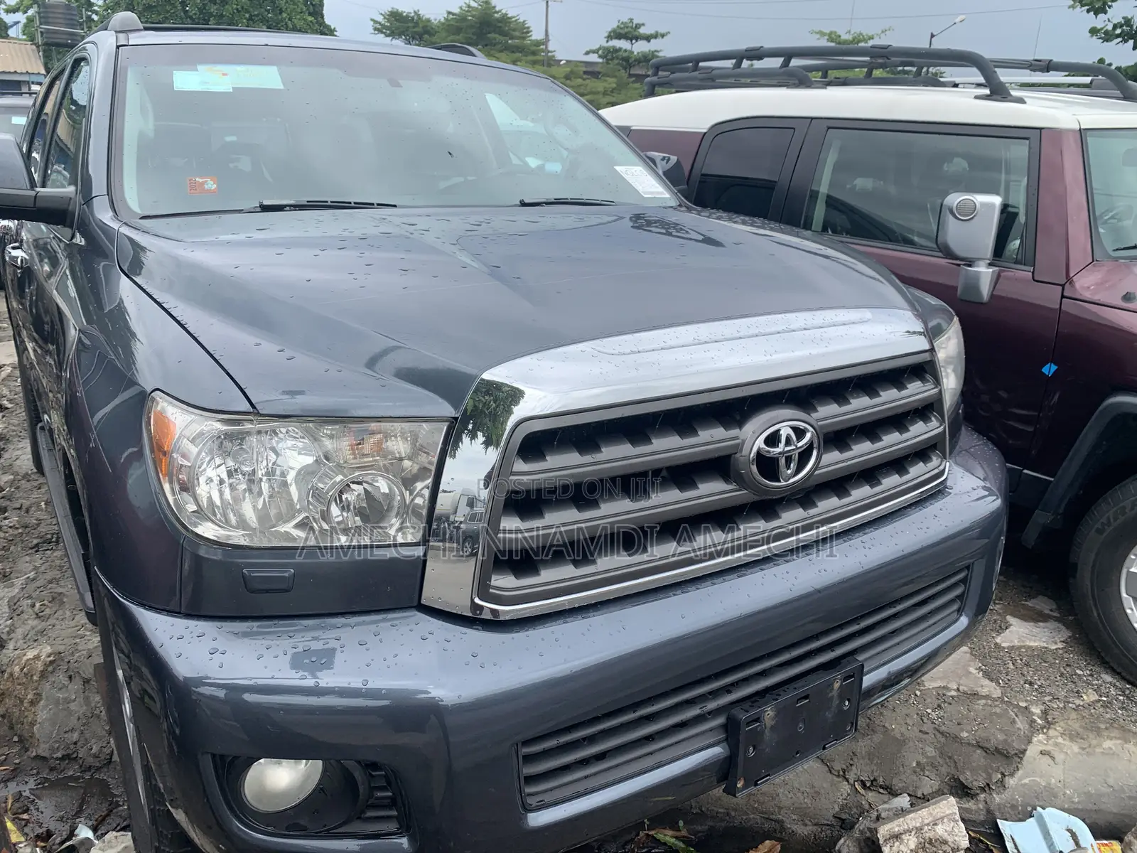 Toyota Sequoia Platinum 4dr SUV (5.7L 8cyl 6A) 2013 Gray