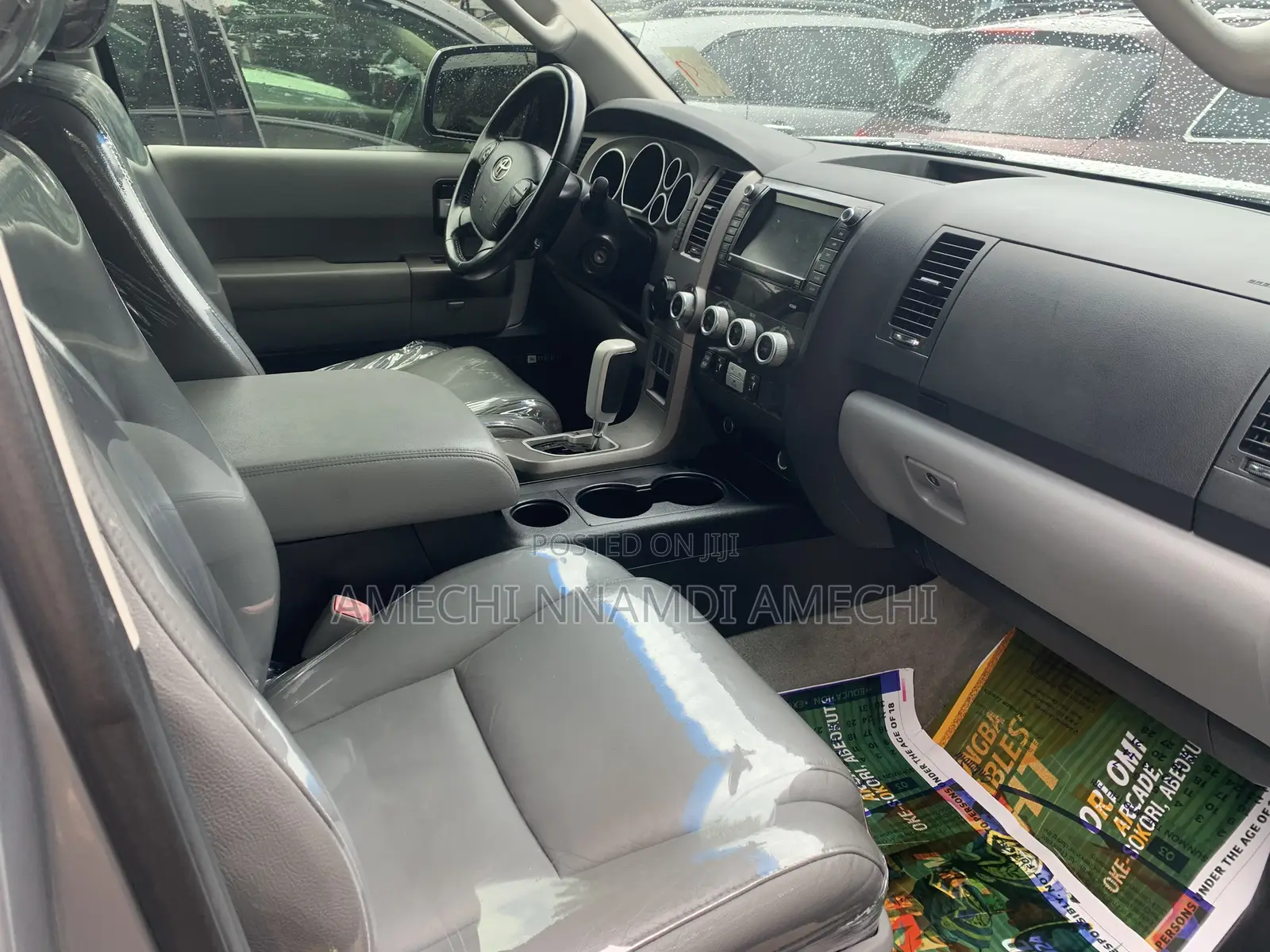 Toyota Sequoia Limited 4dr SUV 4WD (5.7L 8cyl 6A) 2013 Silver