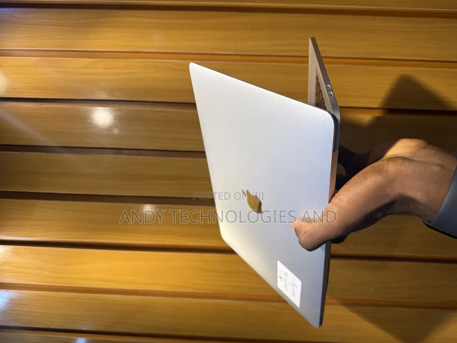 Laptop Apple MacBook 2018 16GB Intel Core I7 SSD 512GB