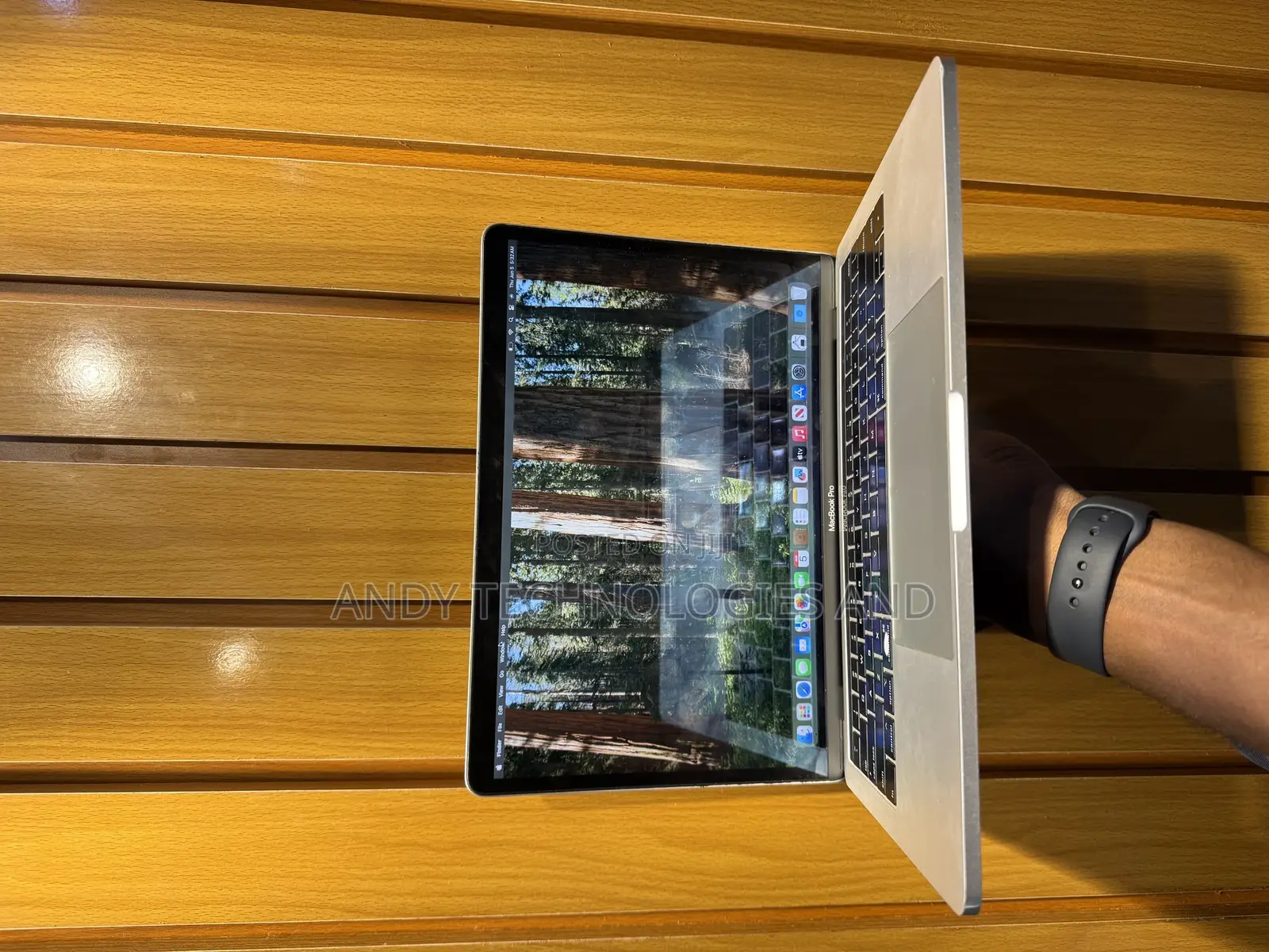 Laptop Apple MacBook 2018 16GB Intel Core I7 SSD 512GB