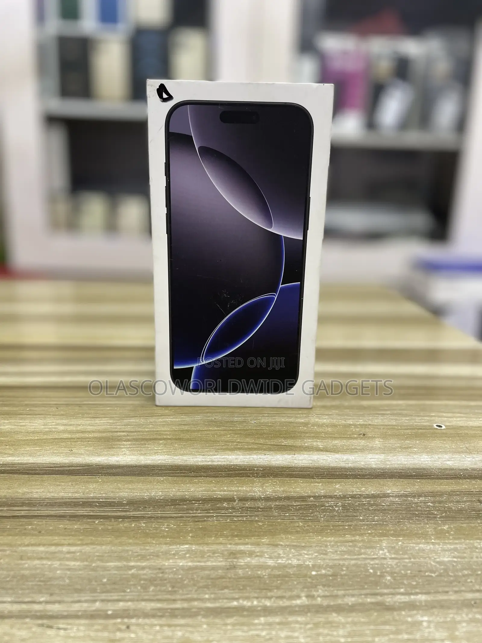 New Apple iPhone 16 Pro Max 256 GB Black