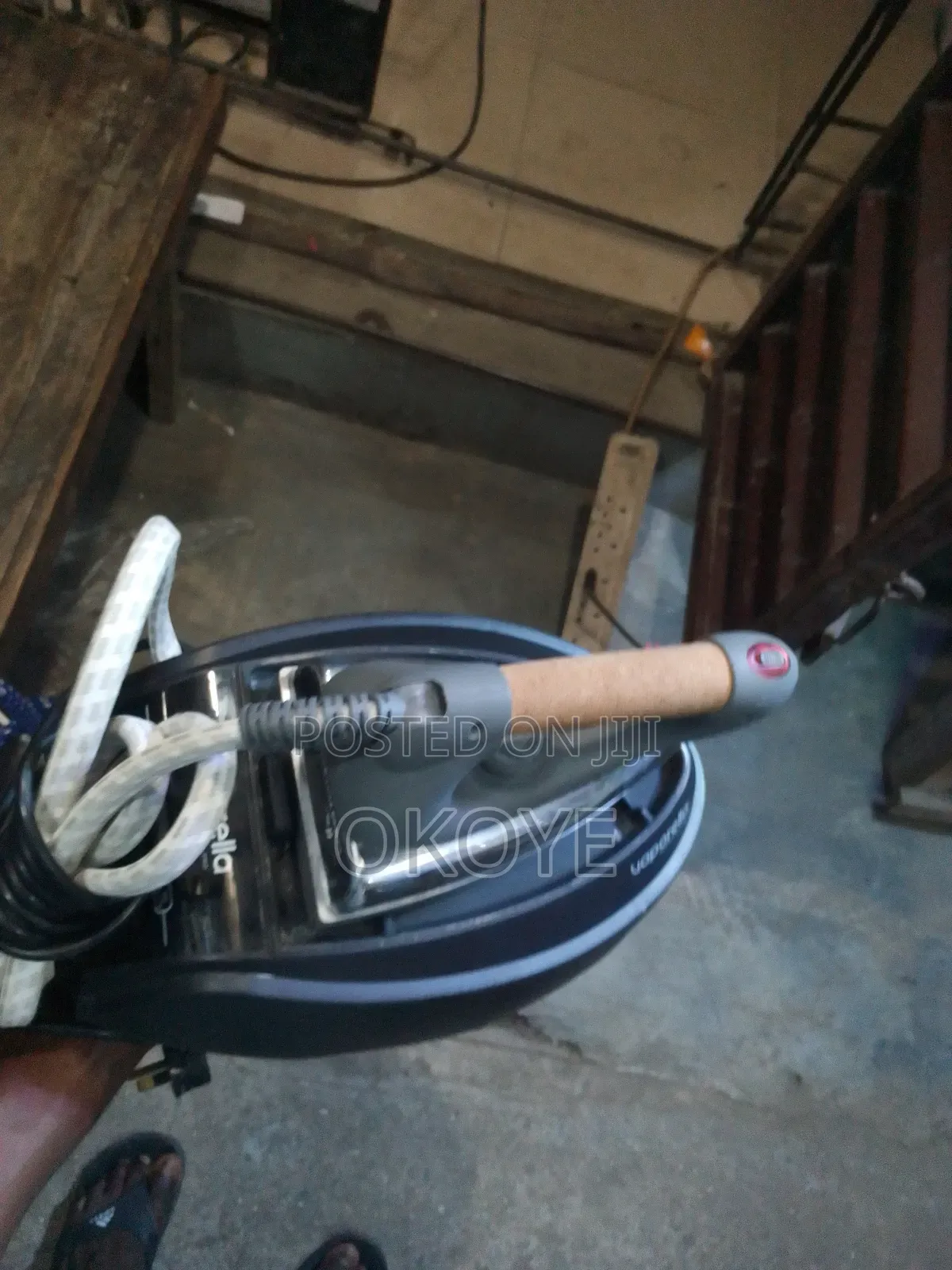 Vaporella Steam Iron