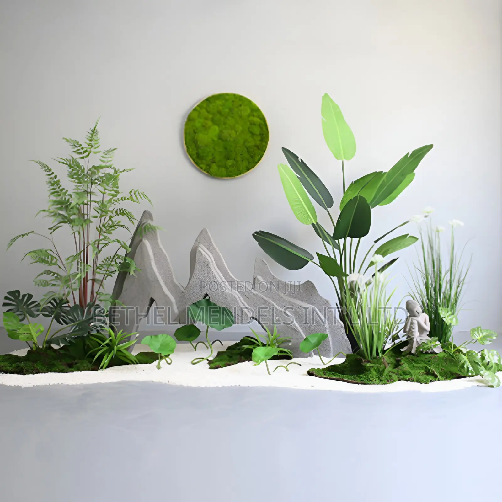 Hotel Landscaping Design With Decorative Green Moss
