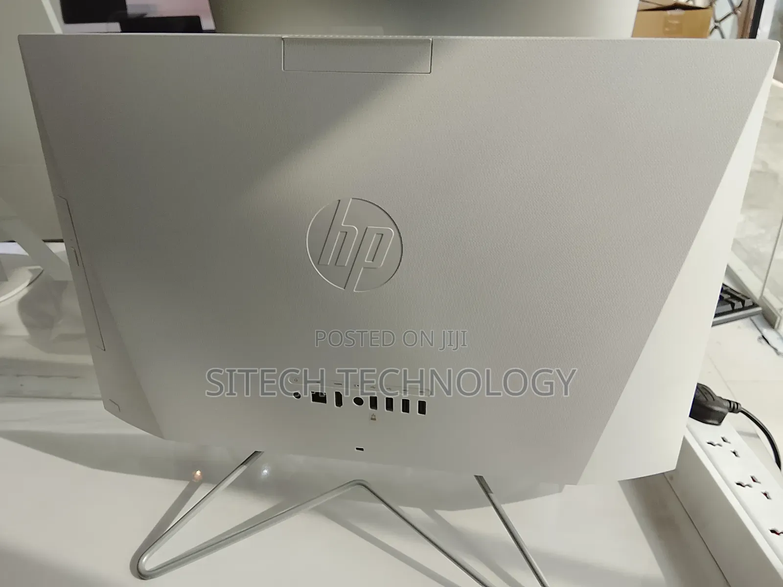 New Desktop Computer HP AiO 24 8GB Intel Core I3 HDD 500GB