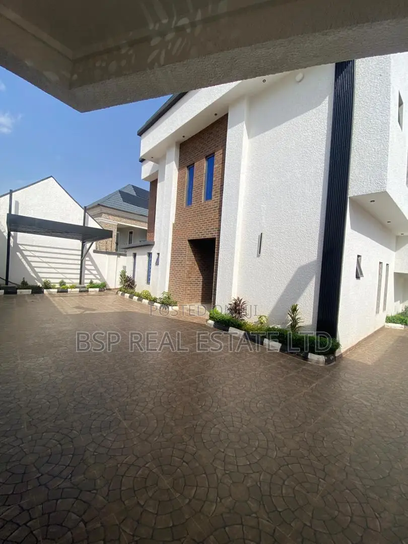 6bdrm Duplex in Apo Resettlement for sale