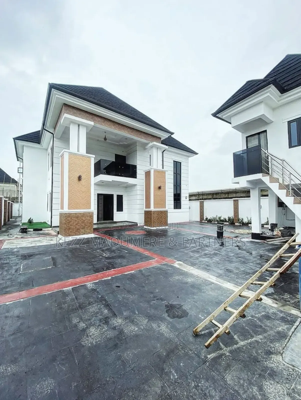 4bdrm Duplex in Royal Estate, Off, Port-Harcourt for sale