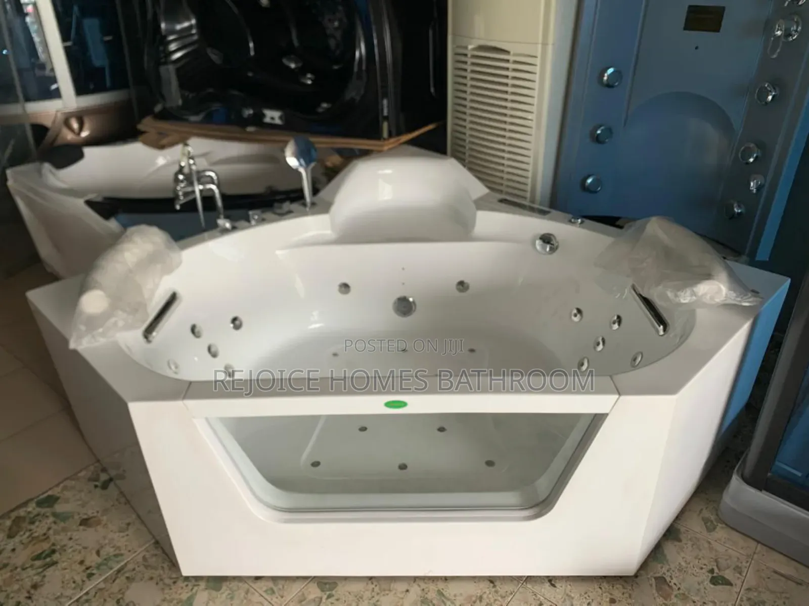 Luxury Corner Acrylic Jacuzzi Bathtub Hydro Massage Jets