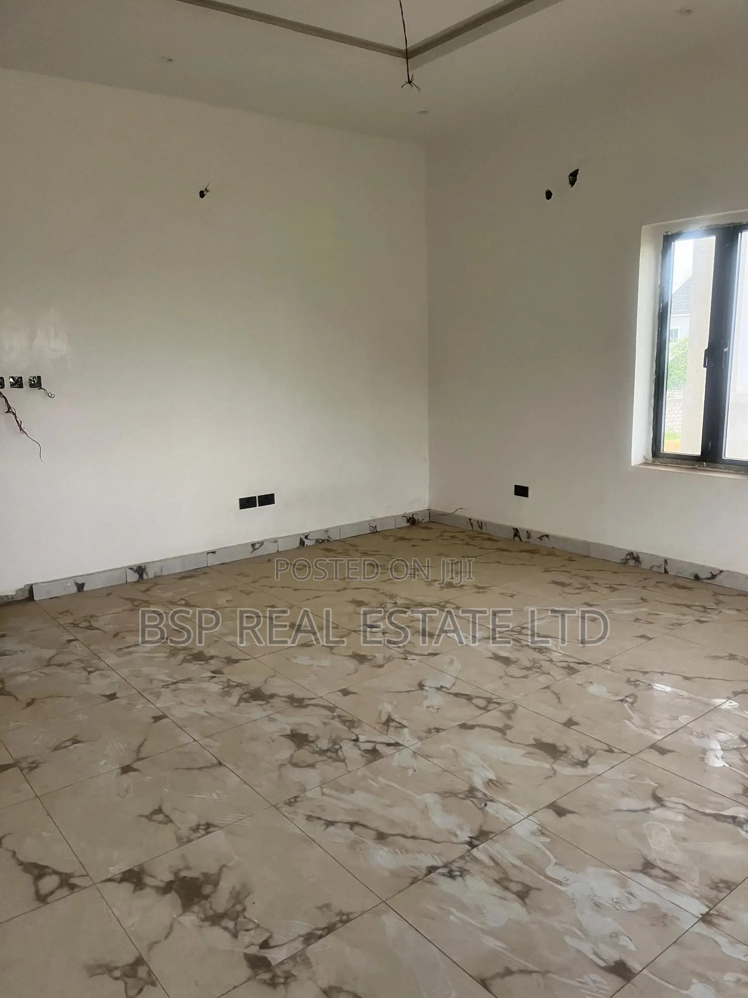 5bdrm Duplex in Efab Estate, Gwarinpa for sale