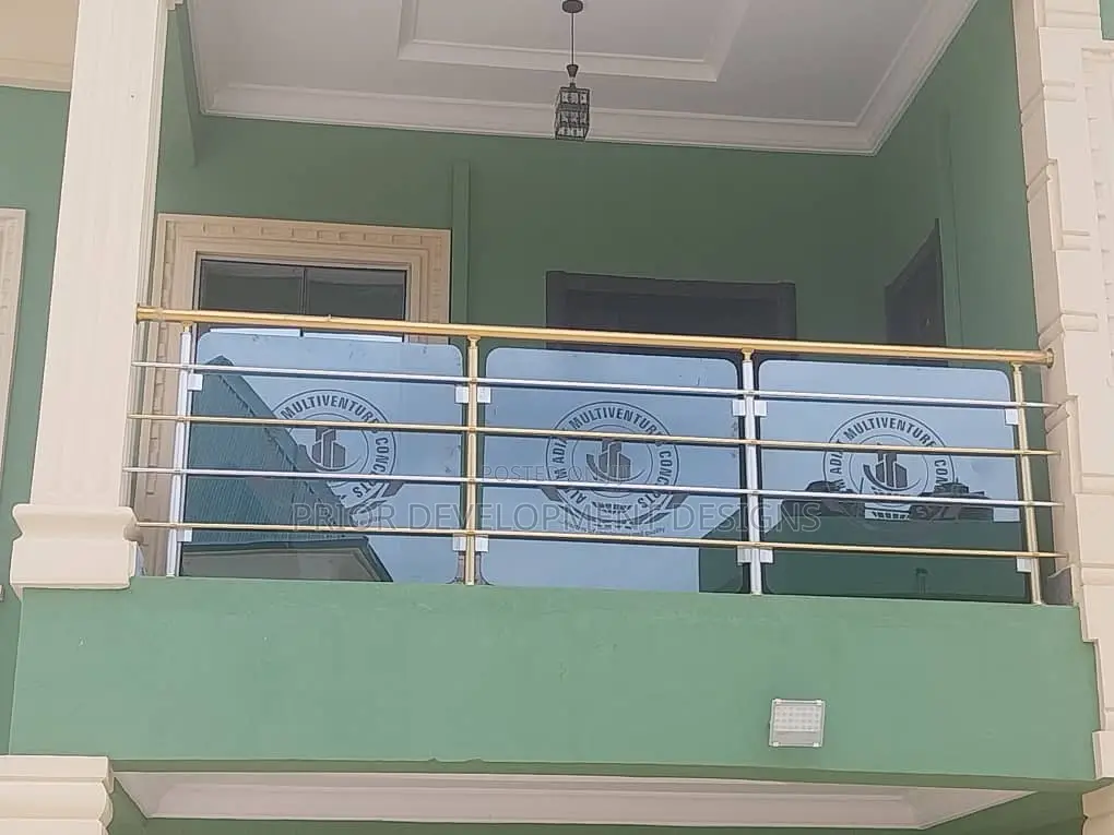 Glass Design Aluminum