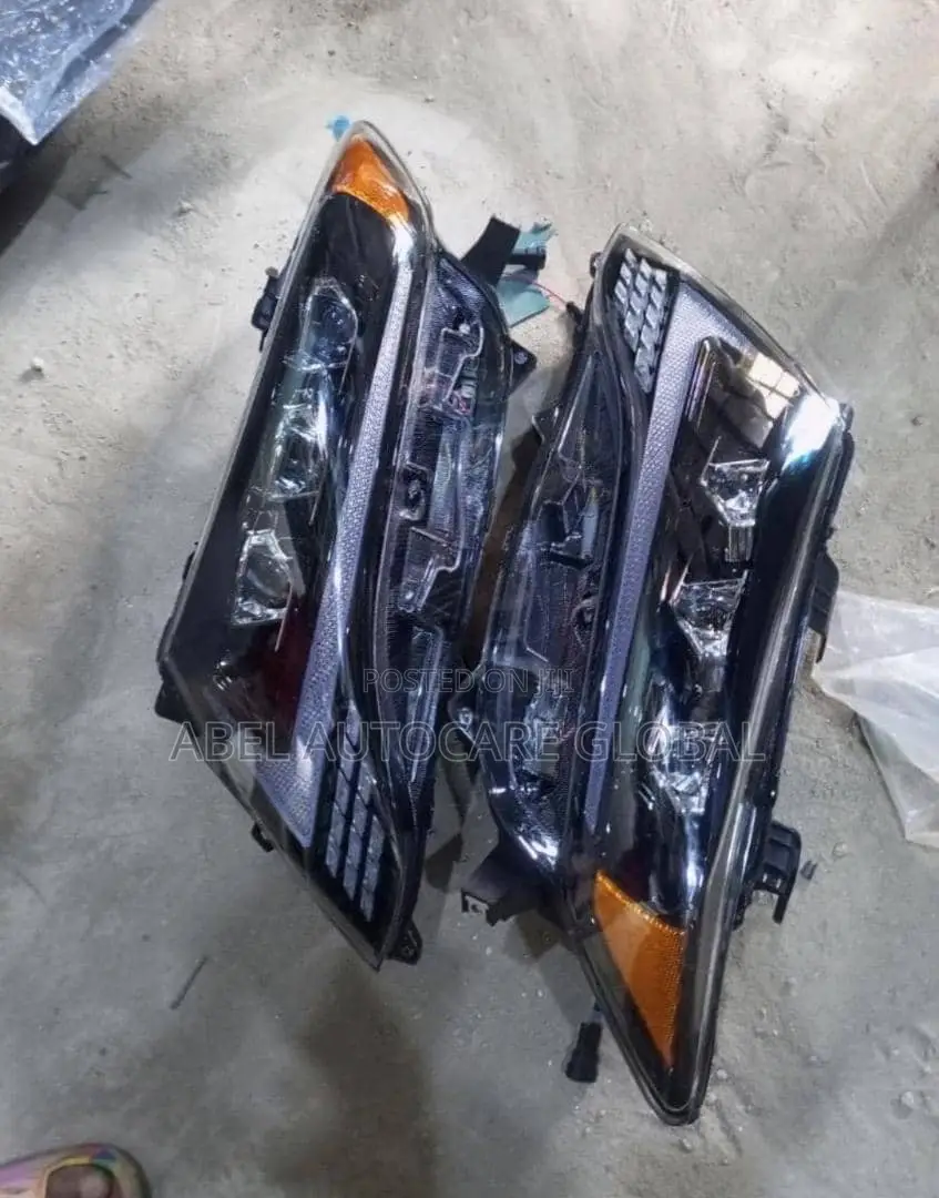 Headlamp for Toyota Venza 2013 Model