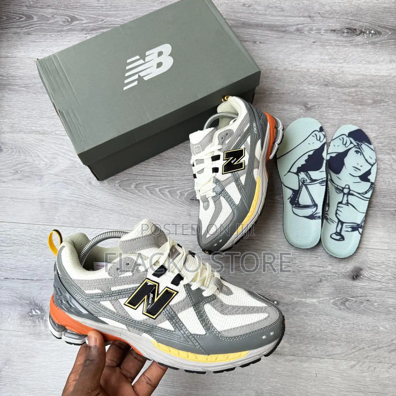 Original New Balance 1906u Sneakers