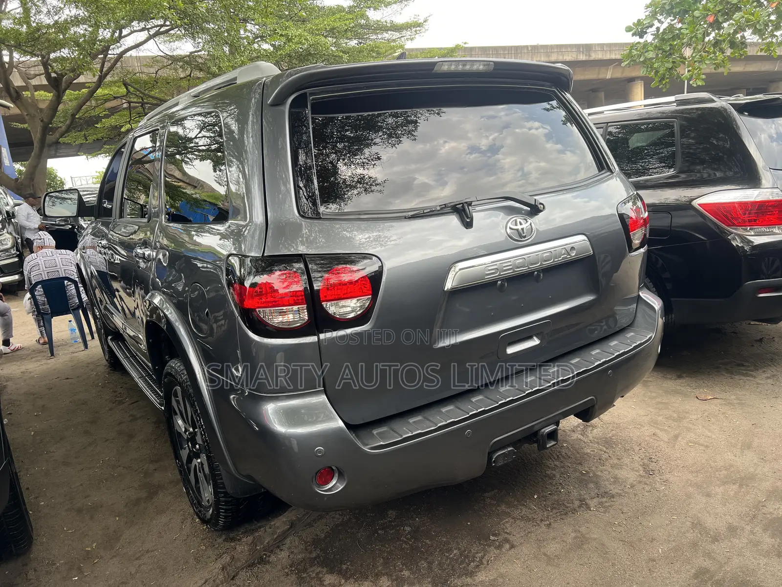 Toyota Sequoia Platinum 4x4 2020 Gray
