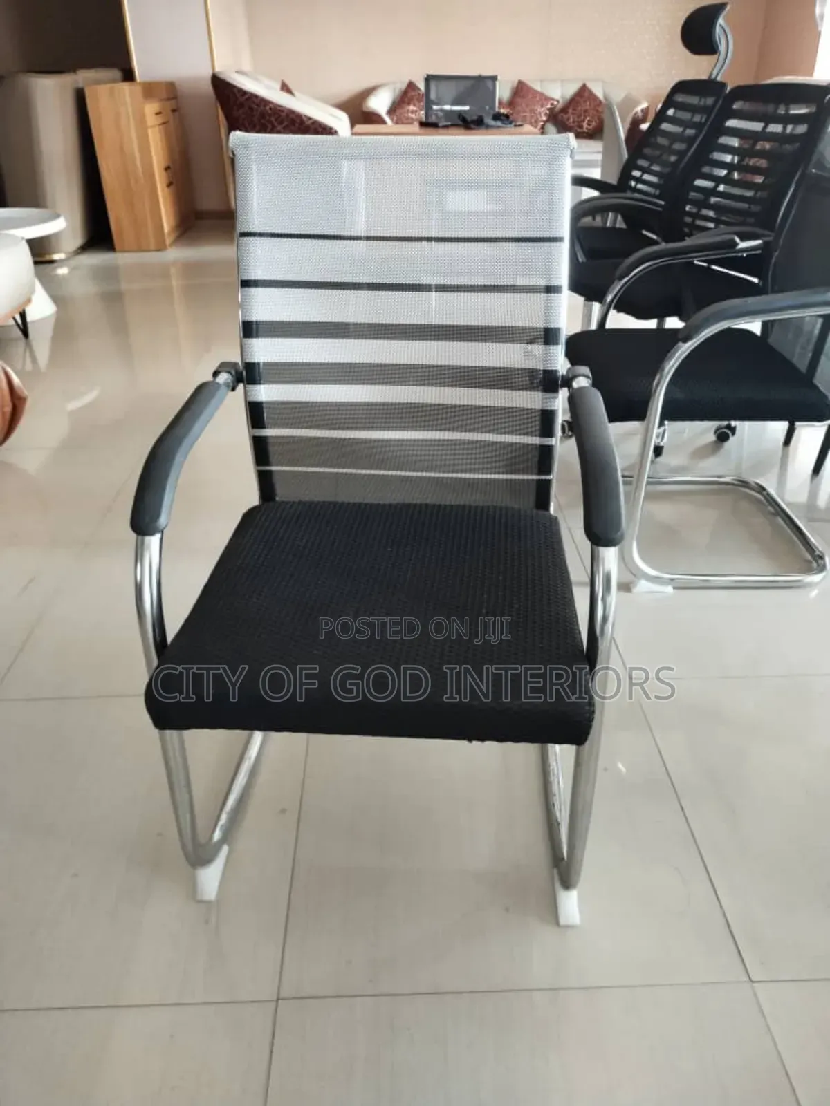 Unique Visitor Office Chair