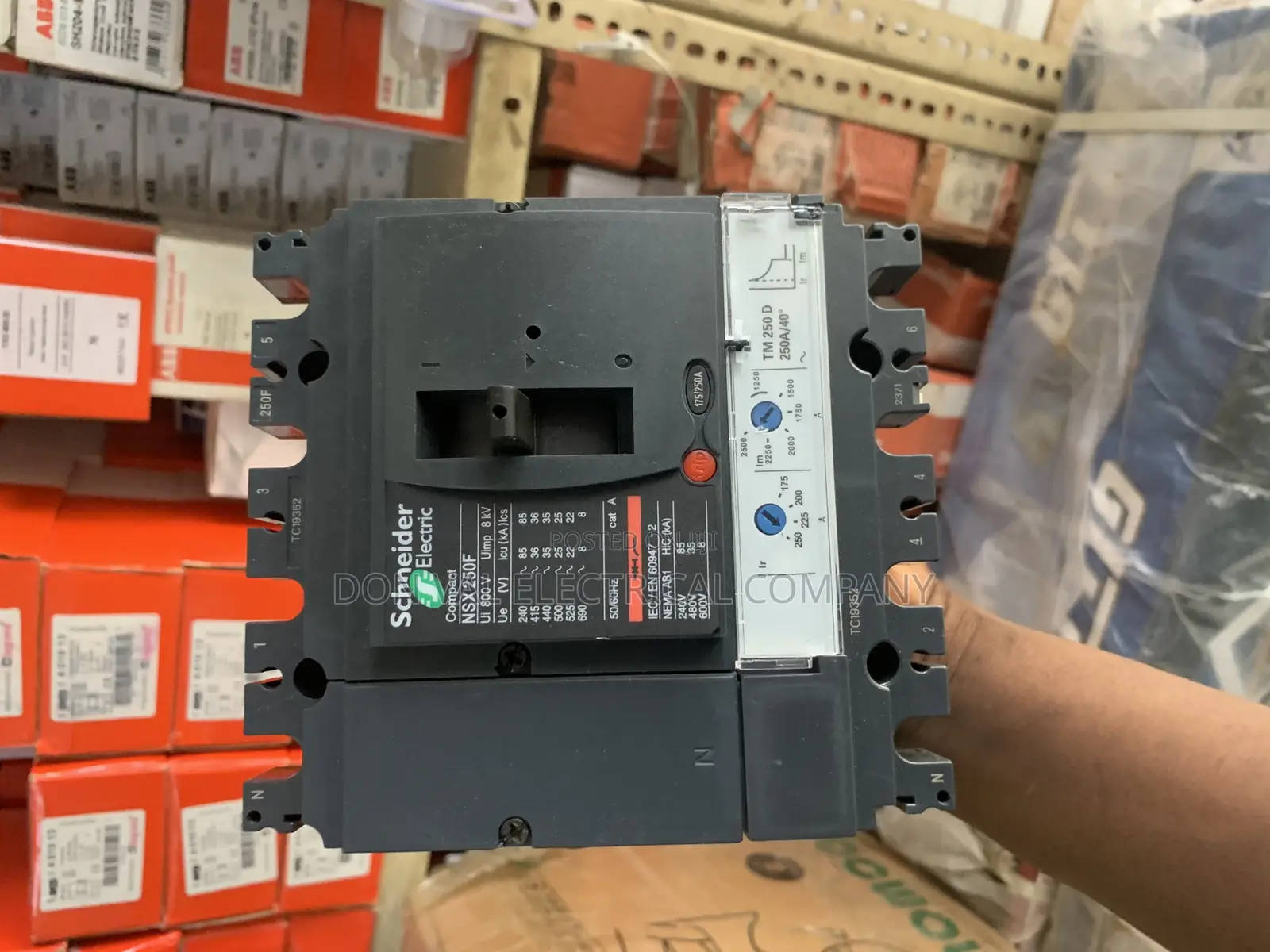 250amps 4poles McCb Circuit Breaker