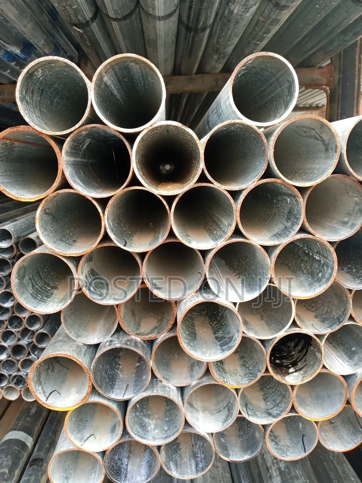 Galvanize Pipes Available in All Sizes