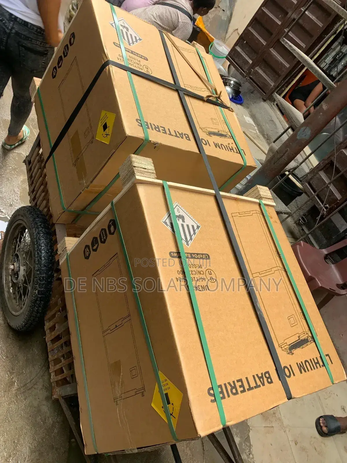 Blue Carbon 15kwh 51.2v 300ah Lithium Ion Phosphate
