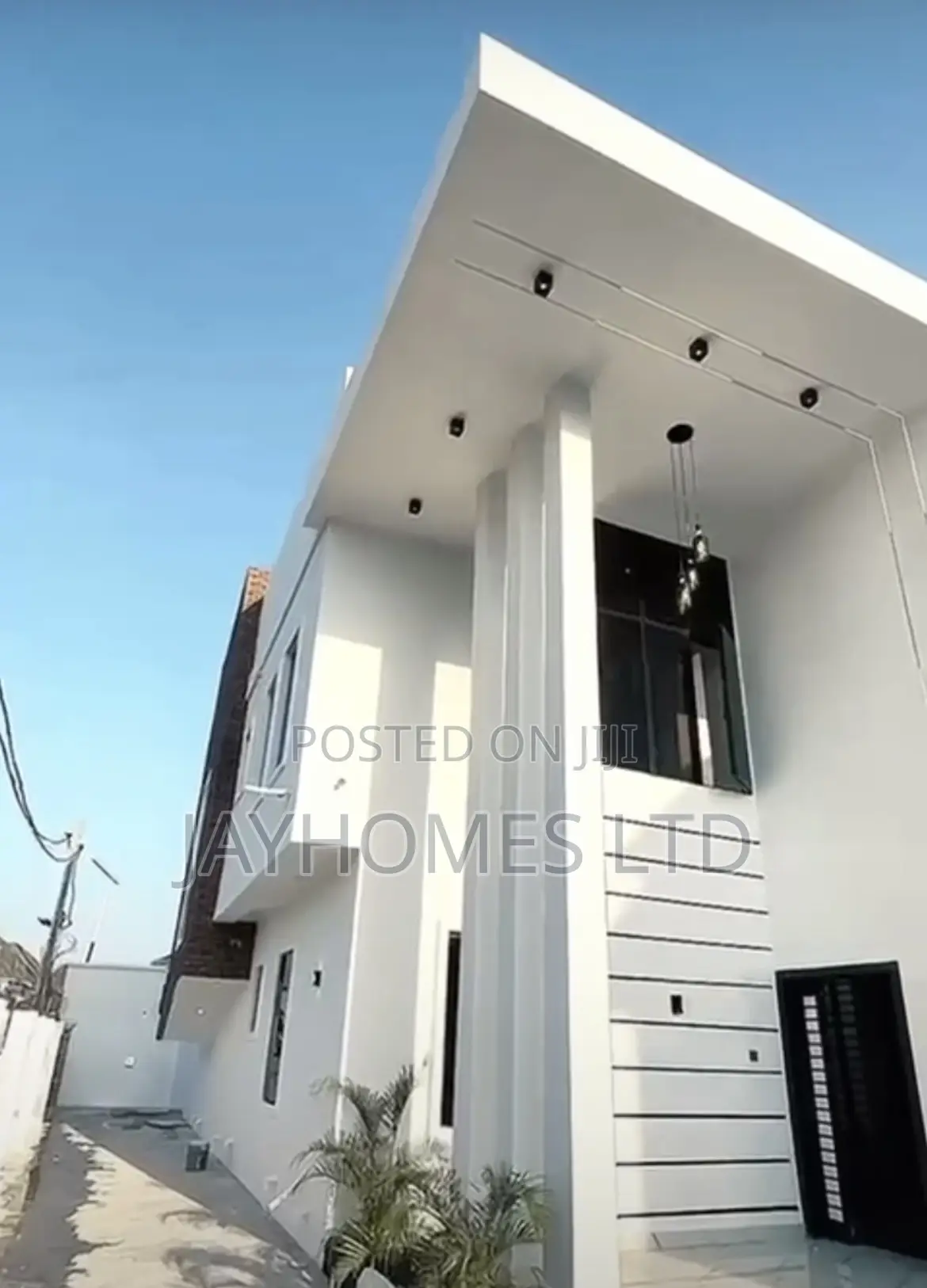 4 Bedroom Luxury Duplex in Back of Macdons Asaba for Sale