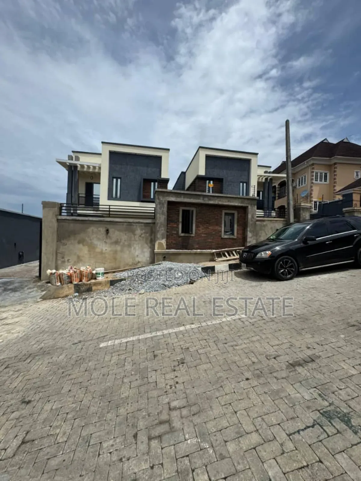 Furnished 4bdrm Duplex in Ogba for sale
