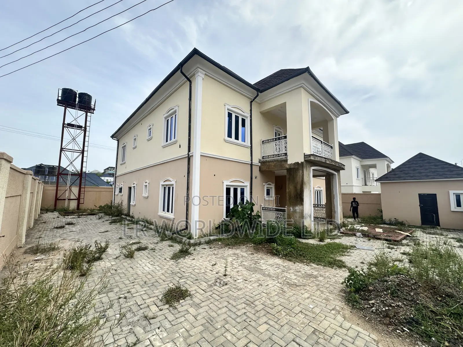 5bdrm Duplex in Lugbe District for rent