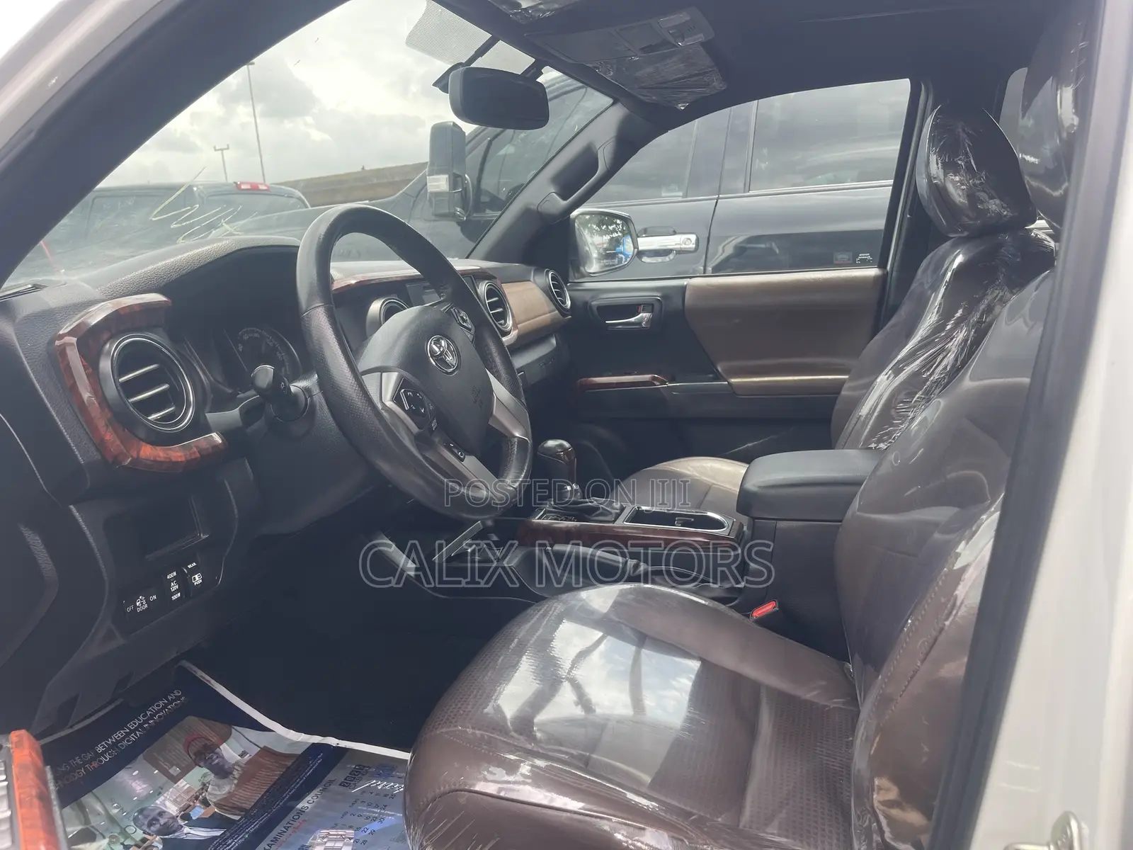 Toyota Tacoma 2018 White