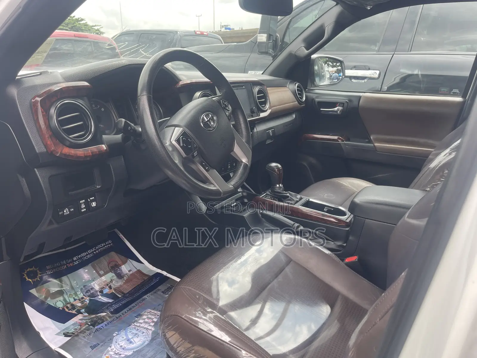 Toyota Tacoma 2018 White