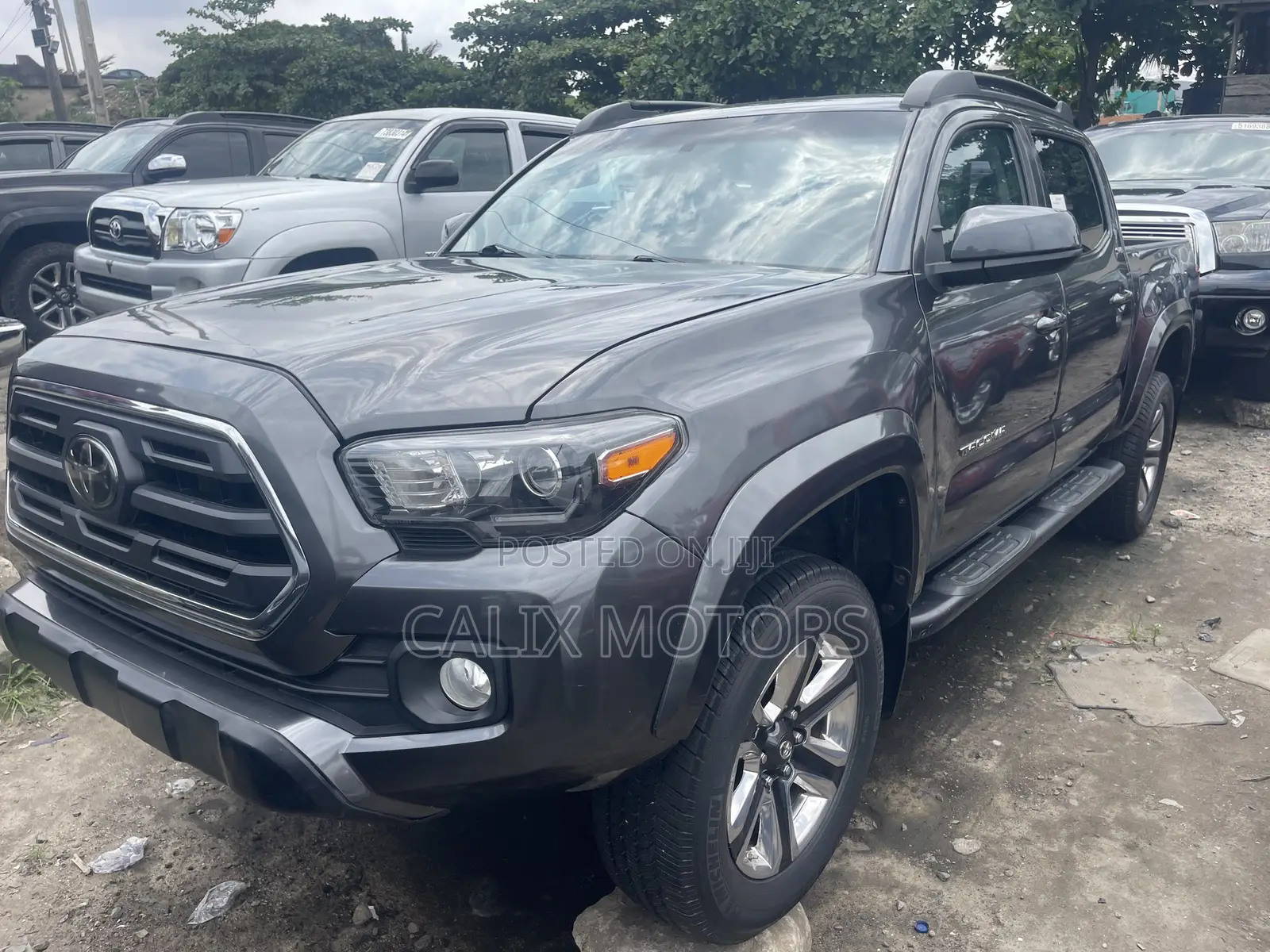 Toyota Tacoma 2018 Gray
