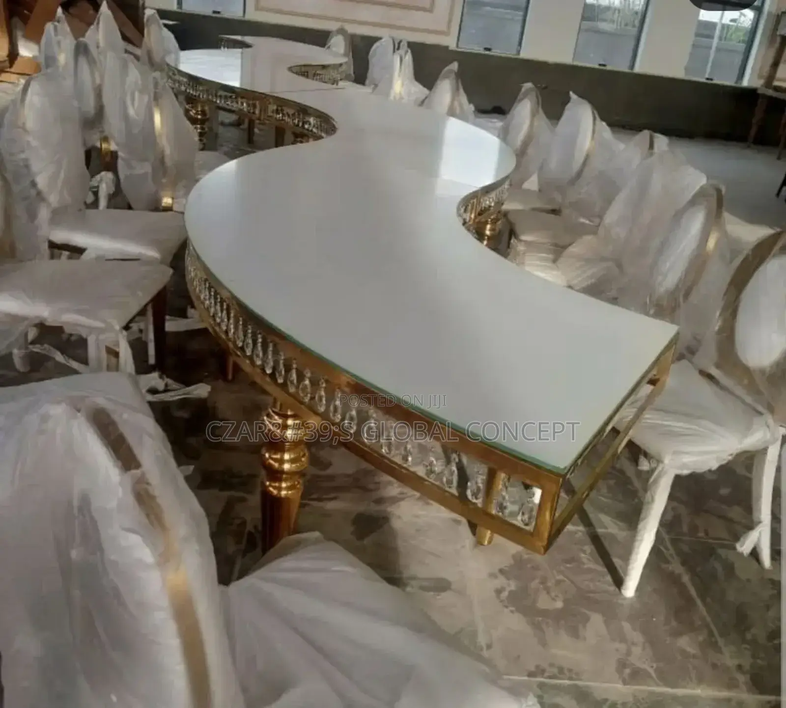 S Shaped 24 Seaters Luzury Event Centre Dining Table