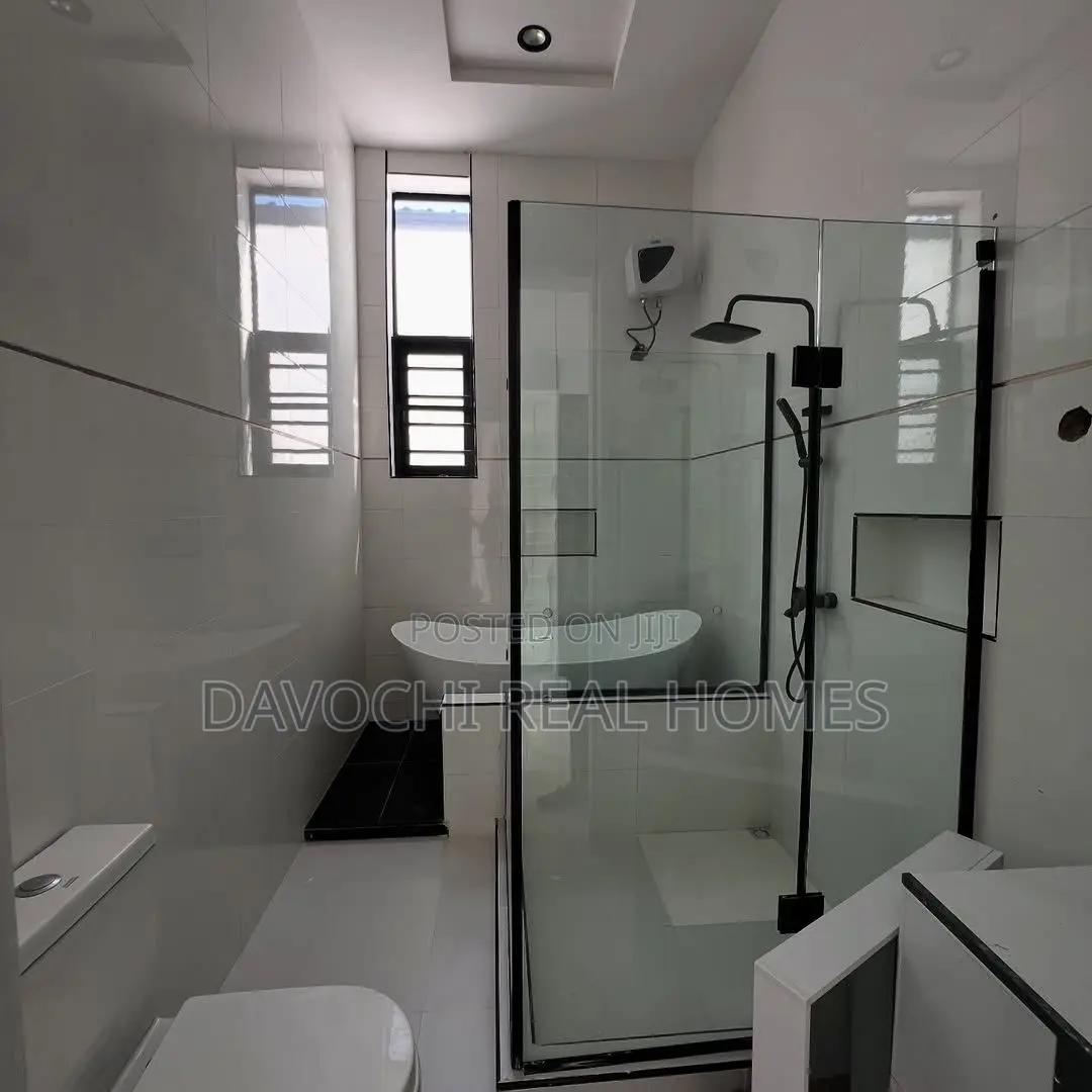 5bdrm Duplex in Ajah for rent