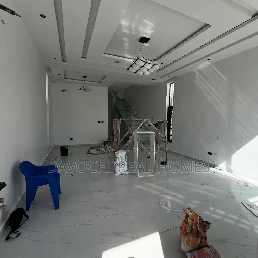 5bdrm Duplex in Ajah for rent