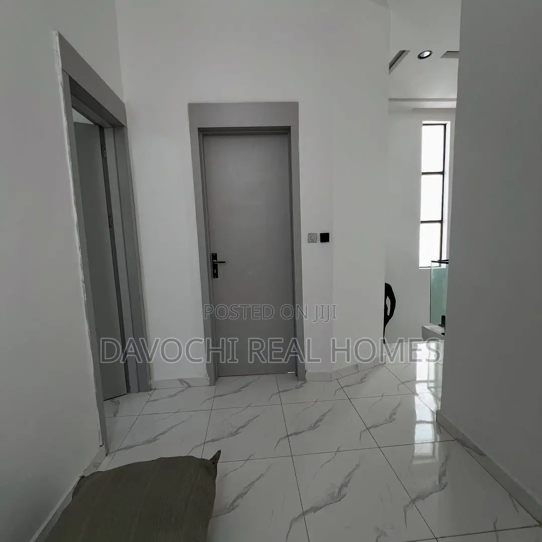 5bdrm Duplex in Ajah for rent