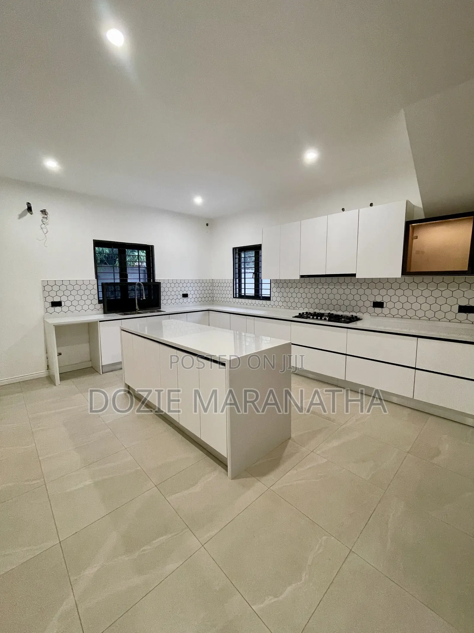 7bdrm House in Asokoro for sale