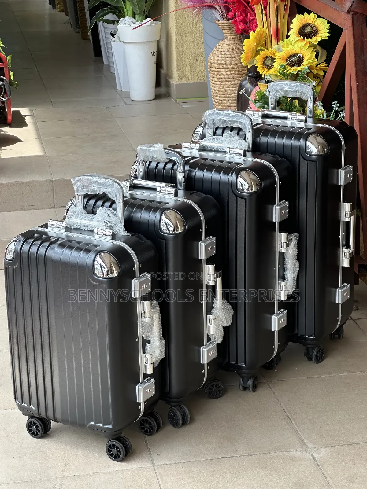 Set of 4 in 1 Stainless Travel Luggage Boxes