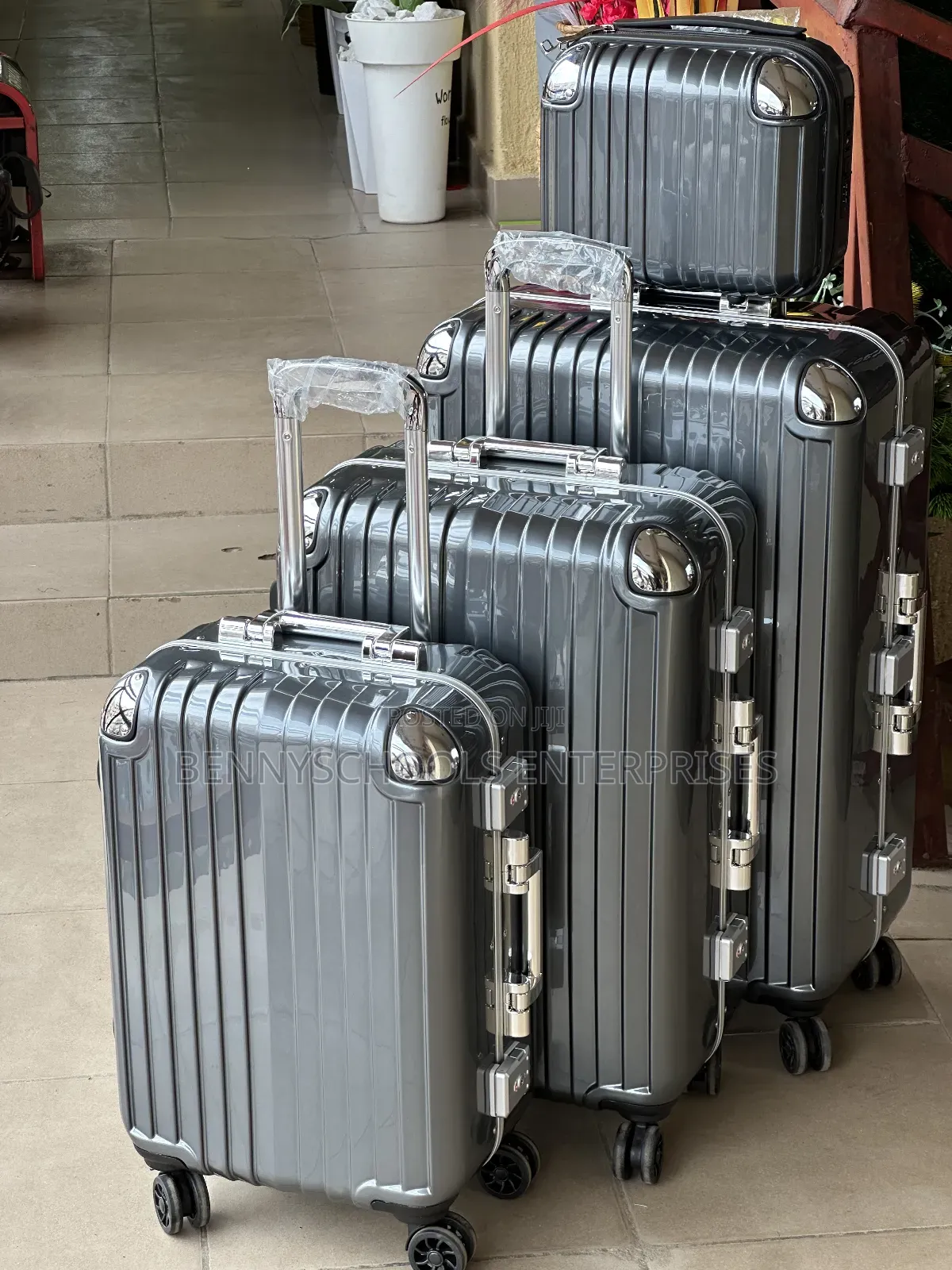 Set of 4 Grey Stainless Travel Luggage Box
